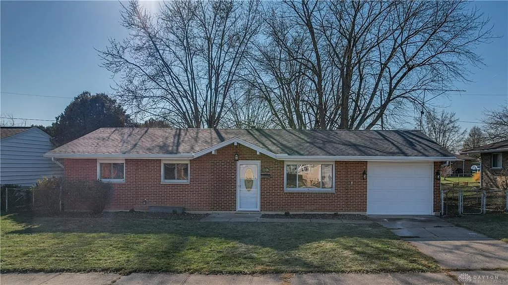 1106 Langdale Ave photo 1