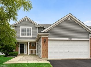 21529 Carlton St, Crest Hill, IL 60403