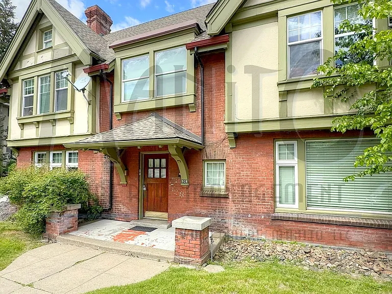 928 W 7th Ave — Photo 3