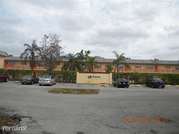 5971 NW 17 Place, Unit 205