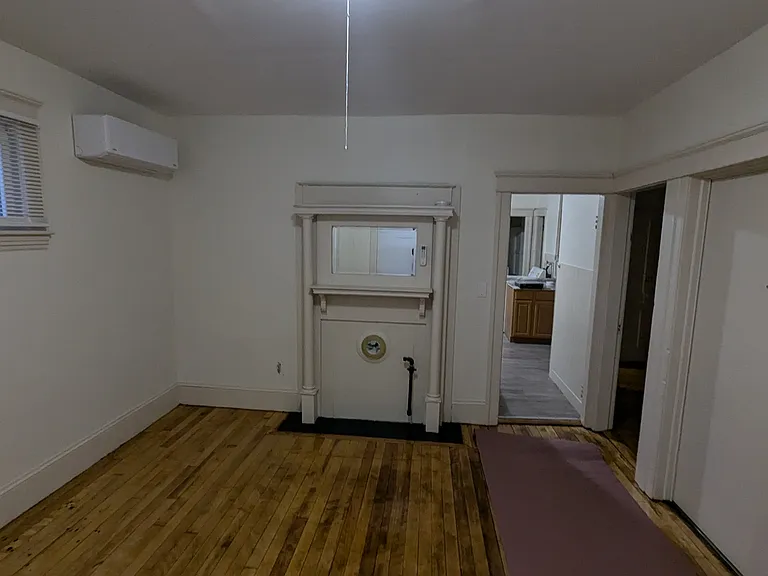 1042 Main St #2 — Photo 7