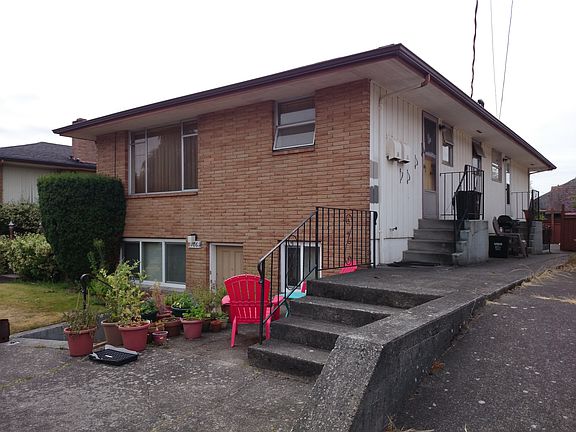 3rd image of 815 NW 62nd St APT 102