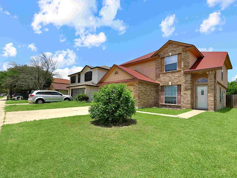 5013 Causeway Ct — Photo 3