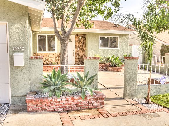 4th image of 14962 La Mesa St