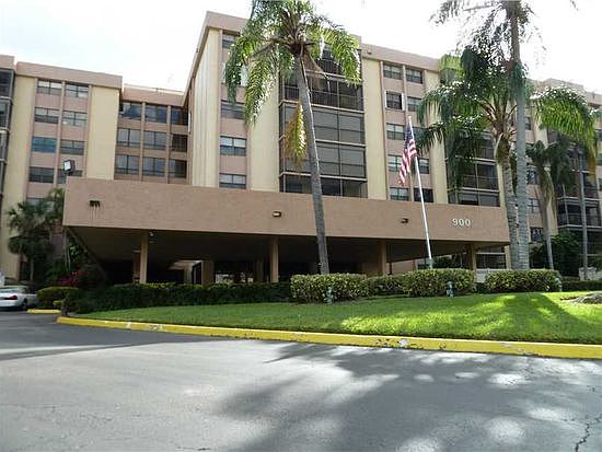 CHANTILLY CONDO #701