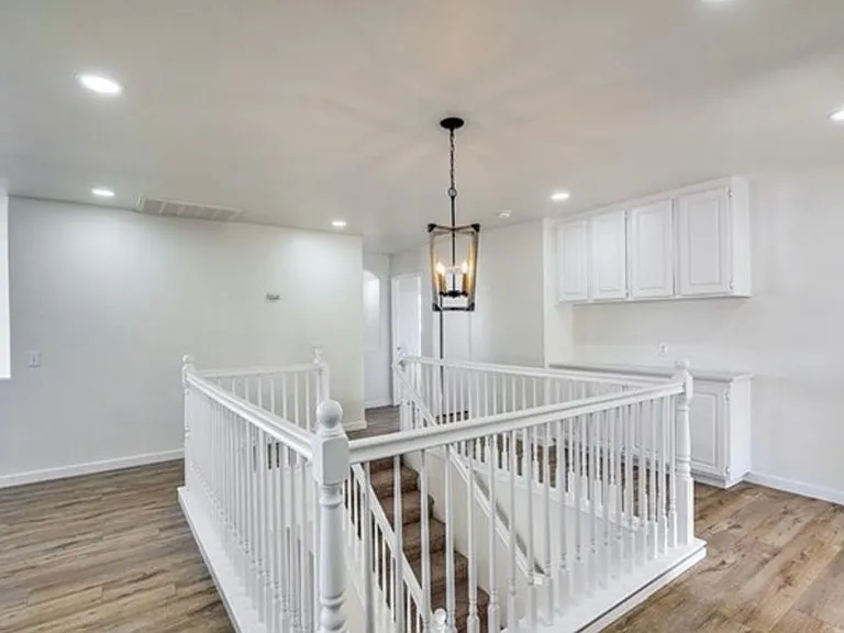 4425 Oak Tree Way — Photo 9