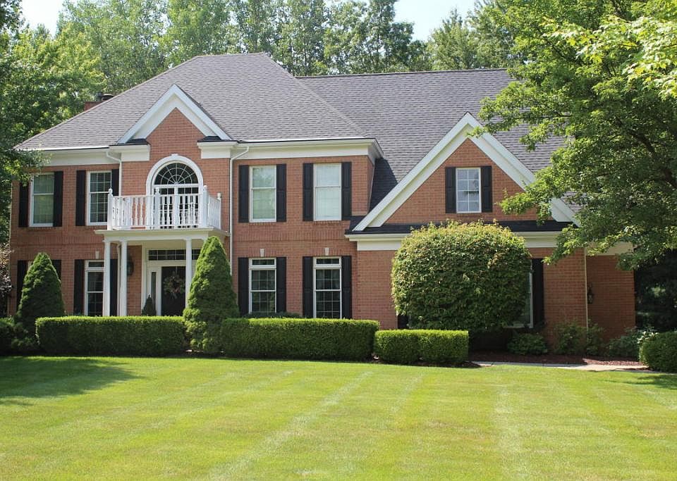 1st image of 3200 Estates Dr N