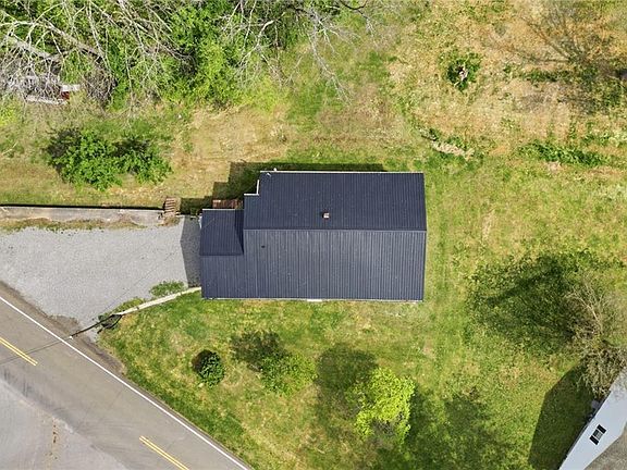 5th image of 3011 Refuge Rd
