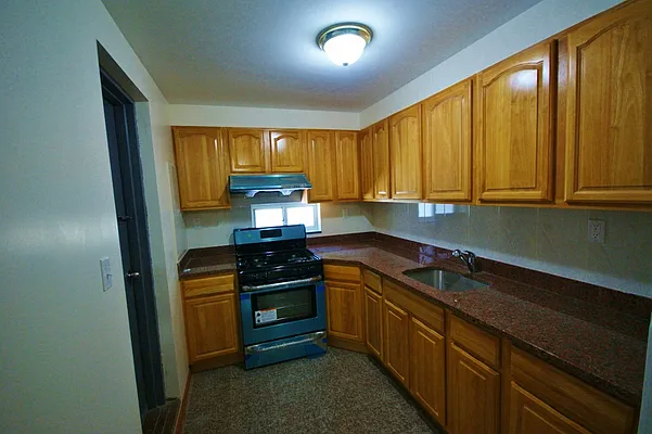 Rented by Owner | media 143