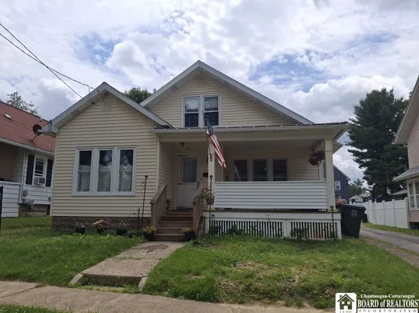 38 Douglas Pl, Jamestown, NY 14701