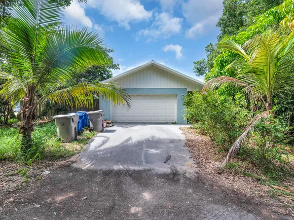 1966 9th Street, Vero Beach, FL 32960