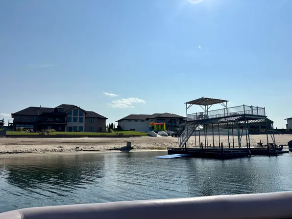 1703 Miles Dr, Norfolk, NE 68701