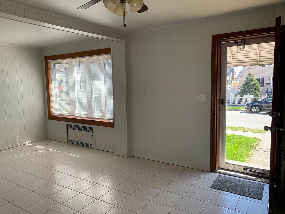 1st image of 108 Crown Ave