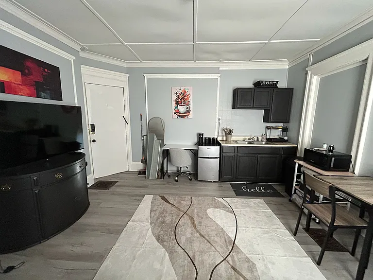 325 Liberty St — Photo 7
