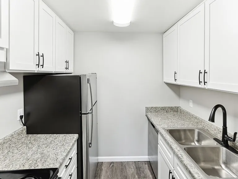 Country Meadows Apartments — Photo 45