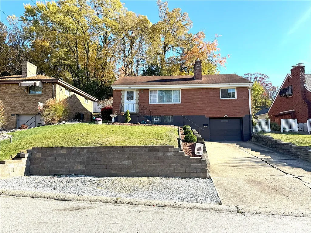 4939 Young Dr photo 1