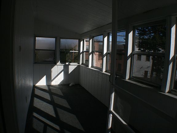 Sun porch