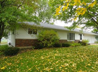 303 S 2nd Ln, Abbotsford, WI 54405