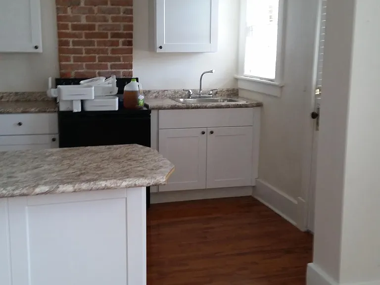 1217 Rankine Ave — Photo 9
