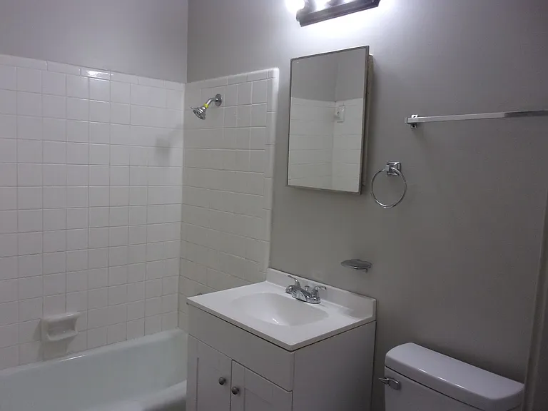 413 S Confederate Ave — Photo 9
