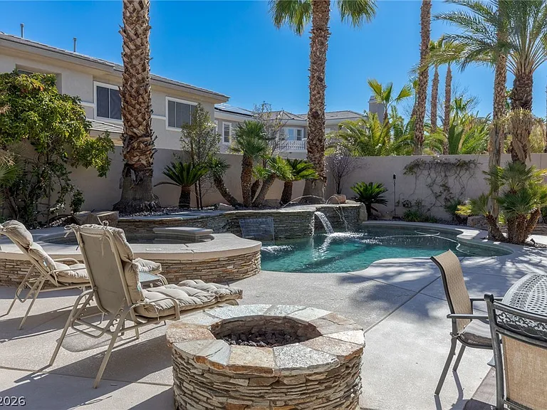 724 Pinnacle Heights Ln — Photo 52