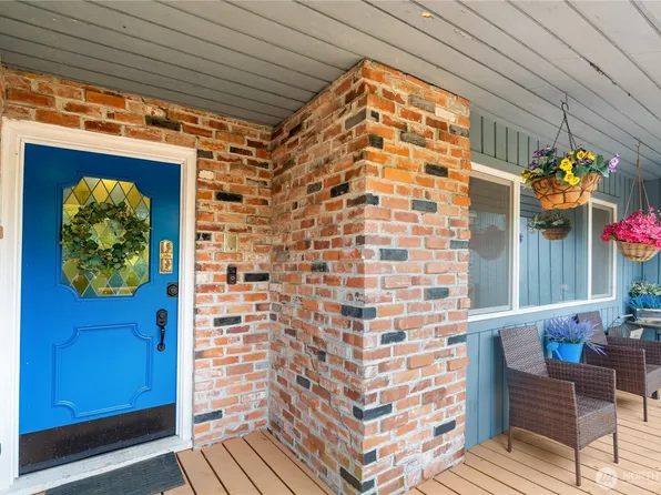 279 Holly Lane, Cosmopolis, WA 98537
