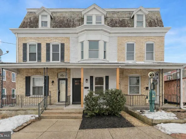 34 S Franklin St, Boyertown, PA 19512