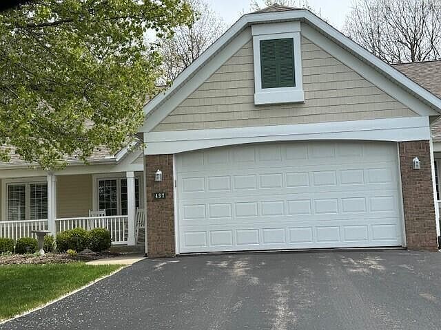 1st image of 437 Timberlake Dr E