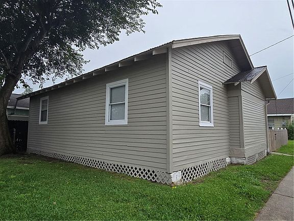 5th image of 146 Apple St