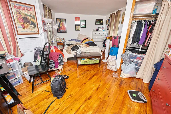 Rented by Genik Group Corp | media 44
