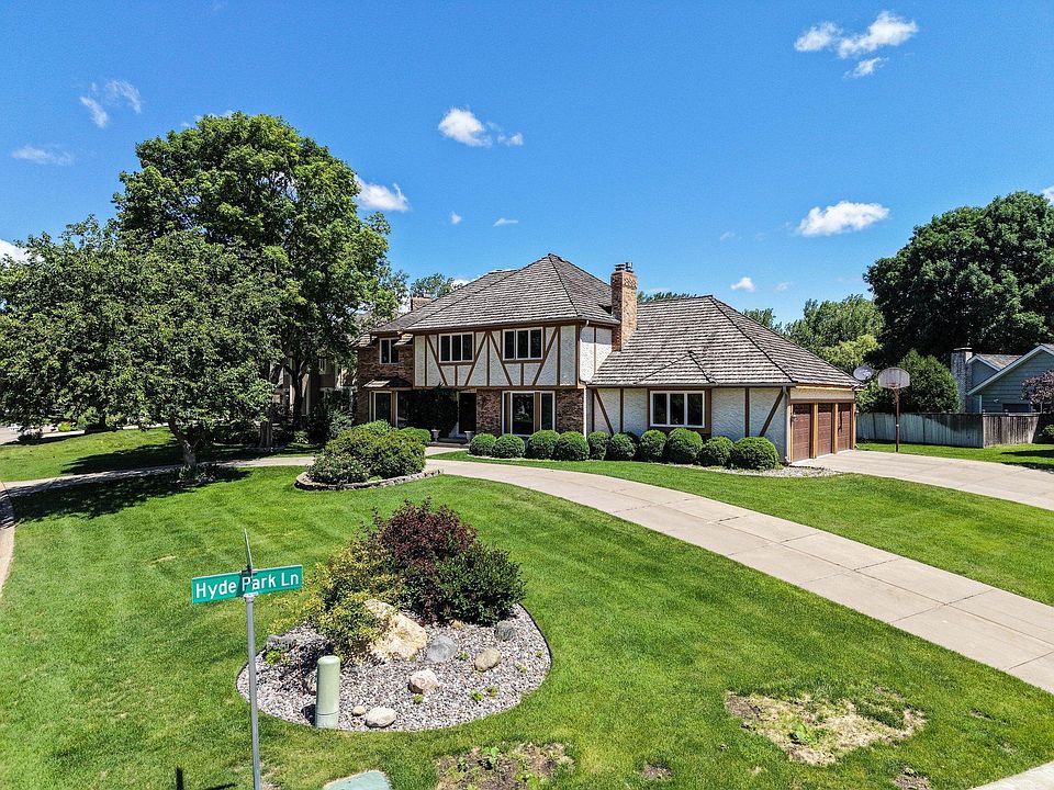 1st image of 7419 Hyde Park Dr