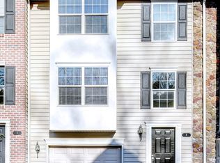 4 Shady Tree Ct, York, PA 17402