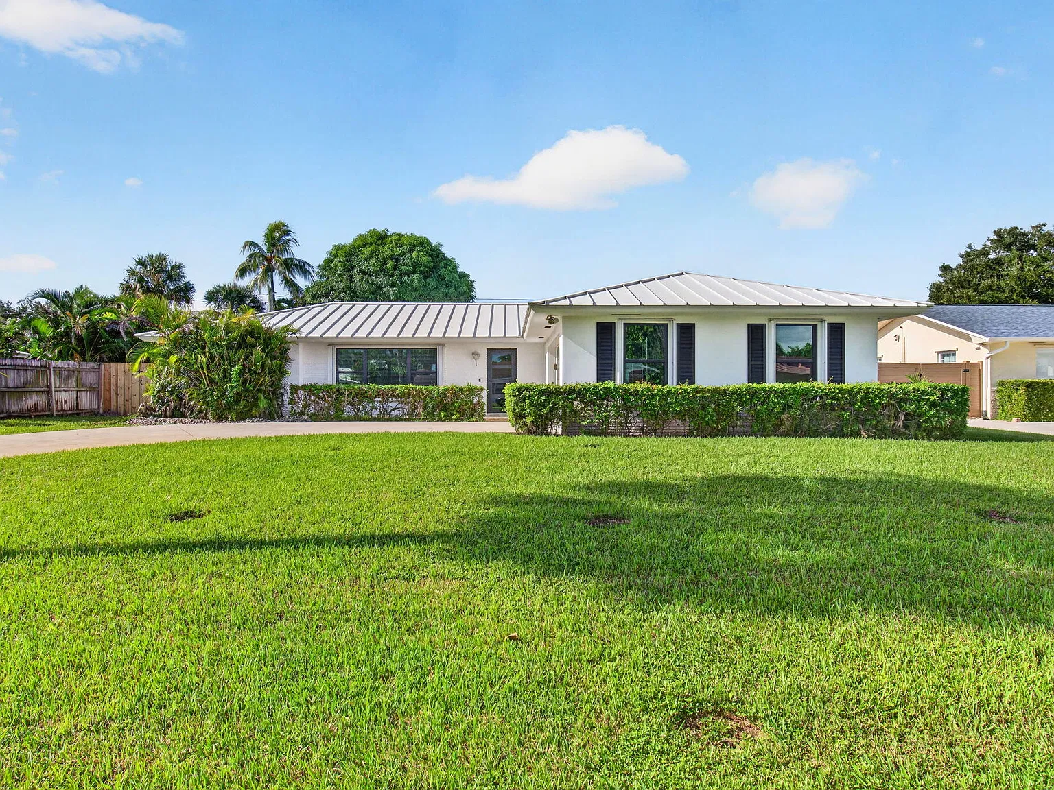 3 bed, 2.0 bath, 1591 sqft, $6,500 — Photo 1