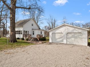 106 S Washington Ave, Okawville, IL 62271