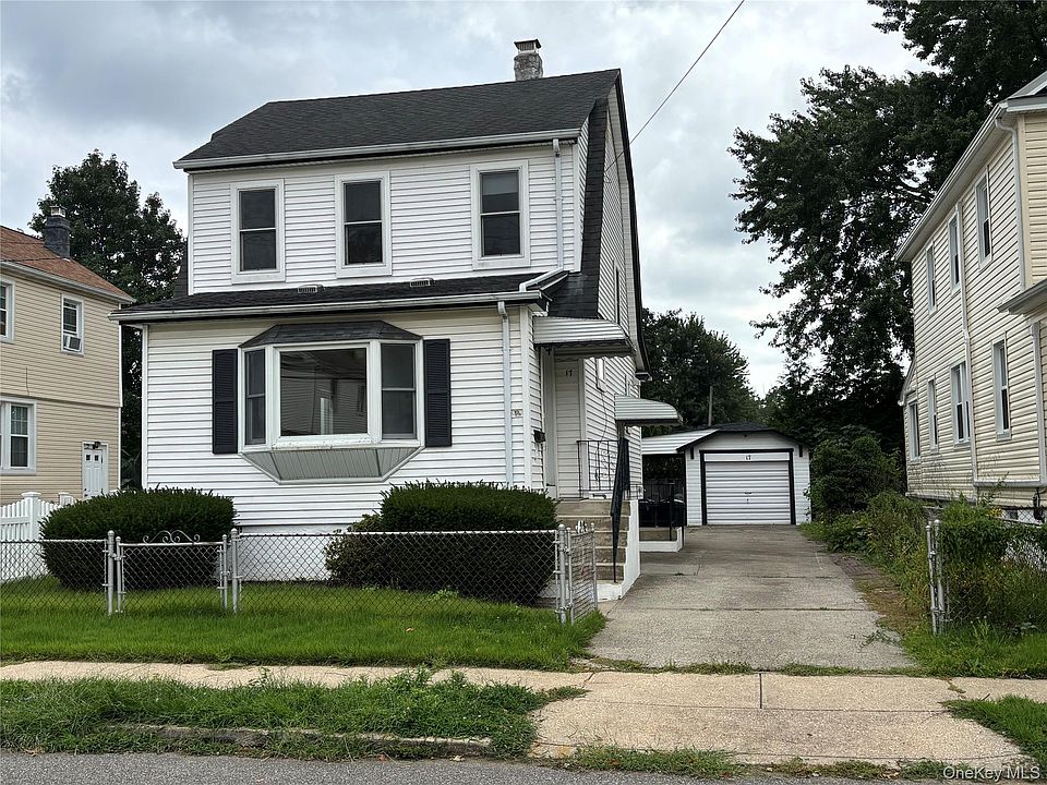 1st image of 17 Wood Lane