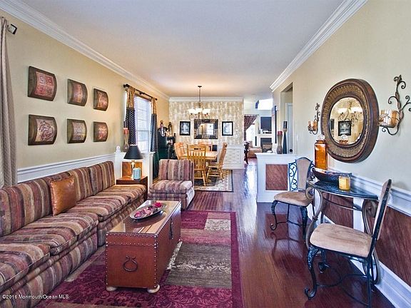 5th image of 124 Brookfield Dr