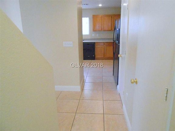 4th image of 11013 Mezzana St #0