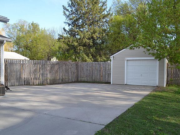 4th image of 1315 2nd Ave N