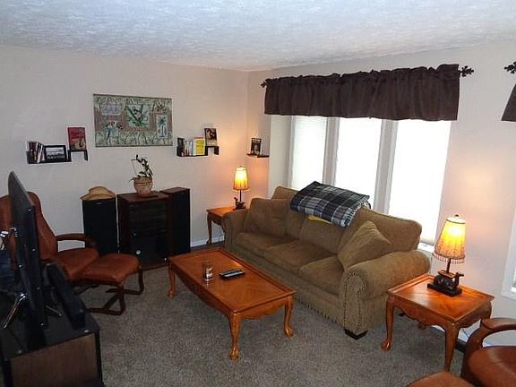 4th image of 26 Union Hill Dr