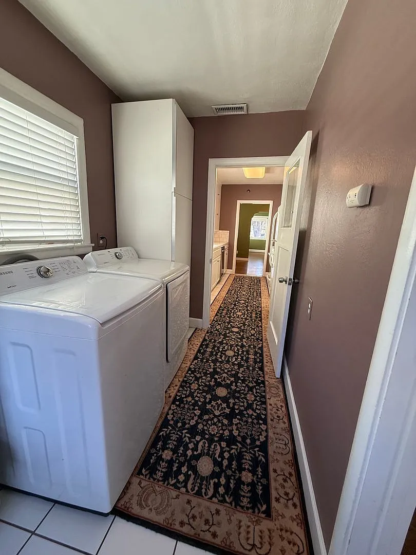 2308 N Street - Updated 2BD/1BA in the Heart of Midtown Sac | Available Now! — Photo 3