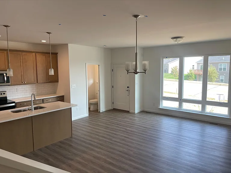 2841 Hackmann Rd — Photo 3
