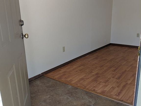 2nd image of 518 W J St APT 1
