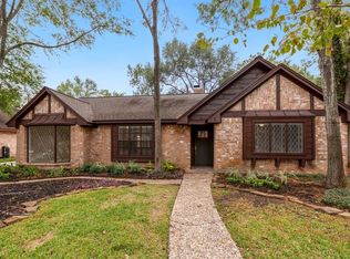 7918 Heathrow Ln, Spring, TX 77379