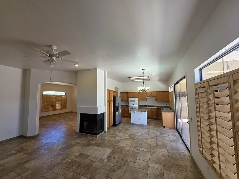 4307 E Williams Dr — Photo 5