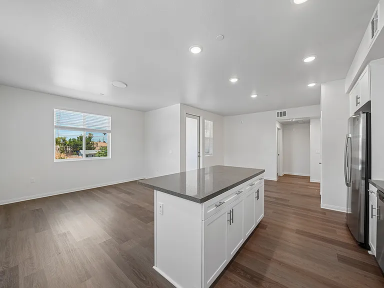 Gallery Park Apartments — Photo 112