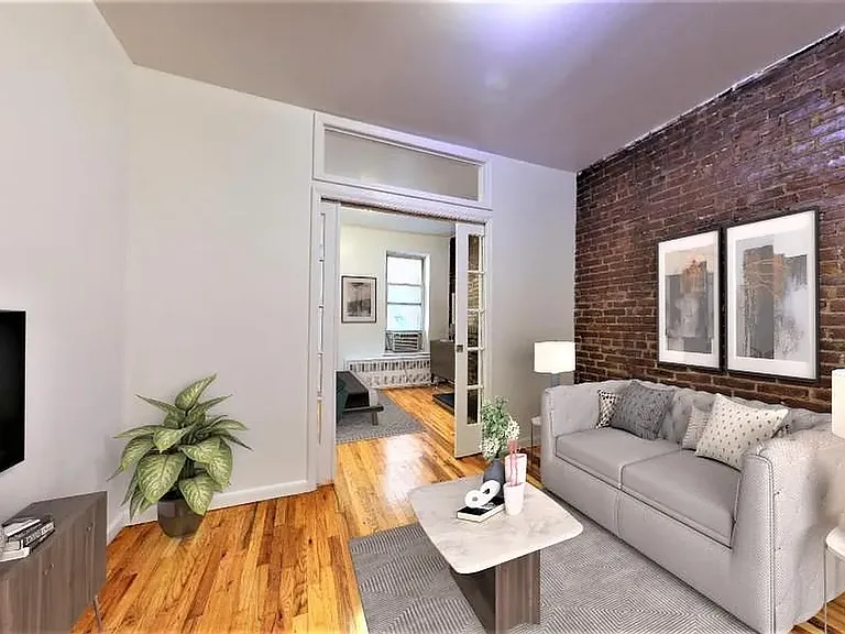 251 W 26th St #2B — Photo 1