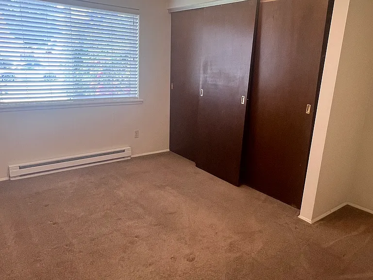 4720 Merlin St — Photo 6