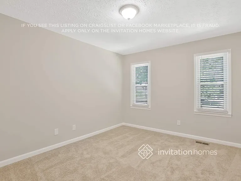 4036 Macedin Ct — Photo 10