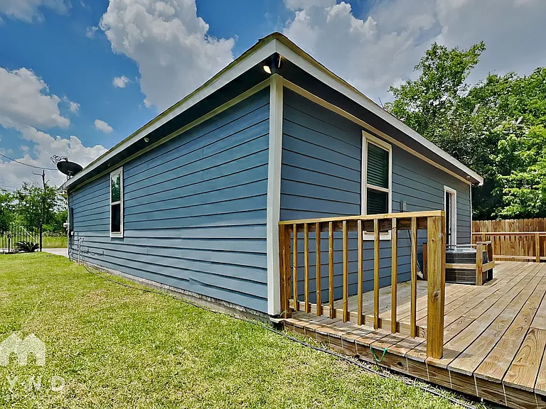 7813 Hanna St — Photo 13