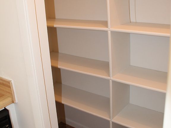 4th image of 7512 Poppleton Plz APT 12